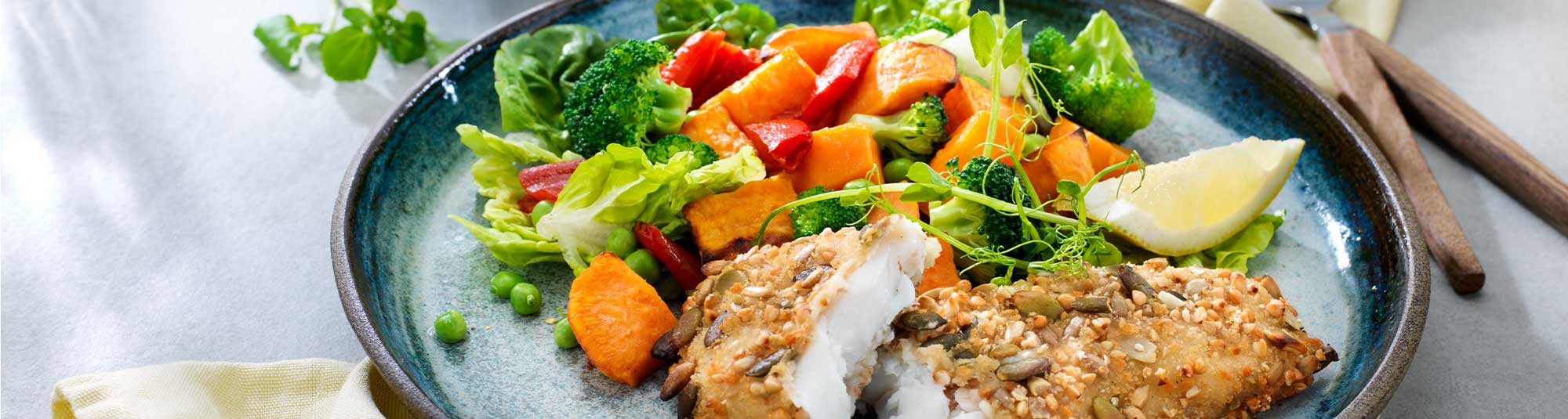 Paneroidut kalafileet bataatilla ja paprikalla