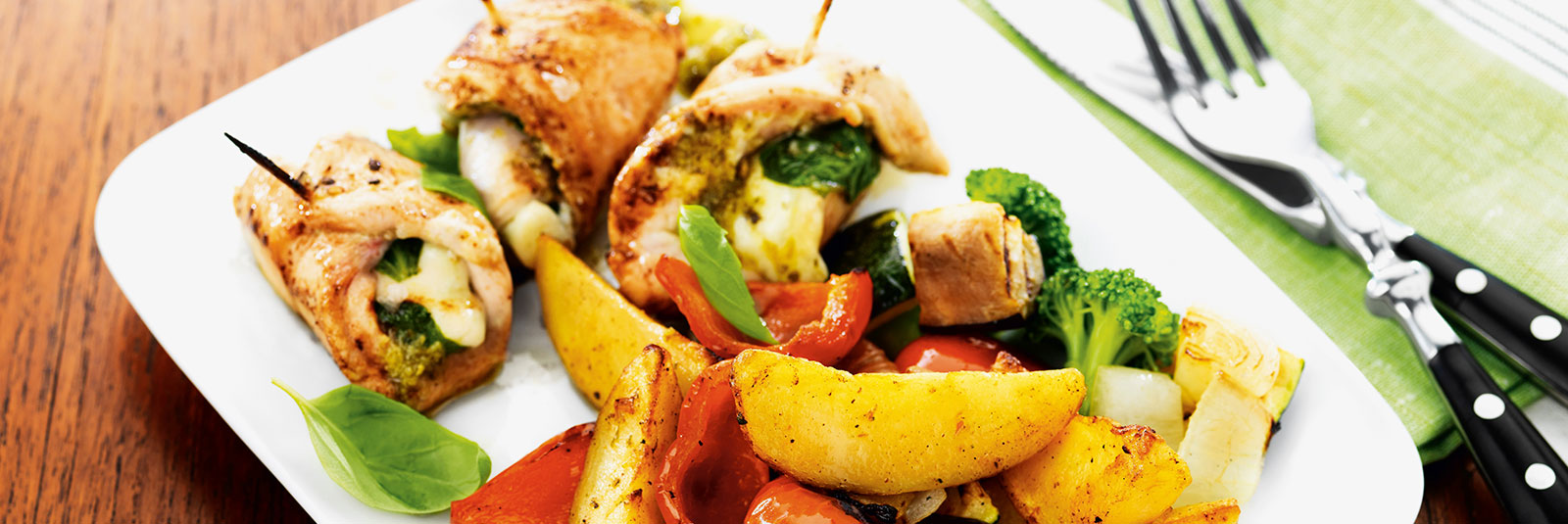 Pesto-mozzarella-broilerirullat